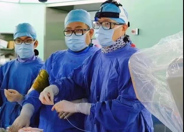博鰲-外科直播復盤，復旦大學附屬中山醫院魏來教授團隊介入主動脈瓣置換術（TAVI），讓日間手術成為常規